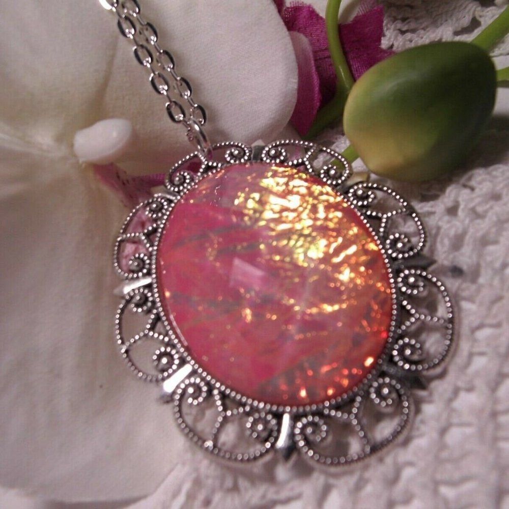 Pink Mauve Opal Faceted Cameo Necklace Silver New 28$